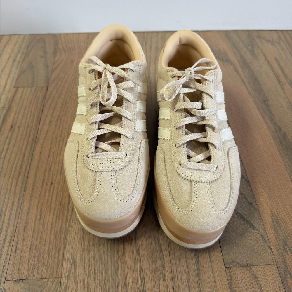 ~~L@@K~~Adidas Women Gazelle Stack ‘Sand Strata’ Platform 7.5 — worn only once!